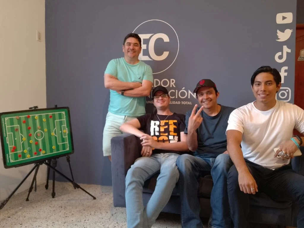 Equipo de Ecuador Comunicación
